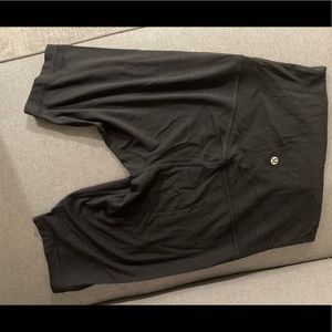 Lululemon Align 10” shorts black size 8